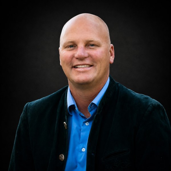 Bryan Peterson